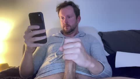 Snapshot of c_suite chatting on October 20, 2:12 am c_suite online show from October 20, 2:12 am