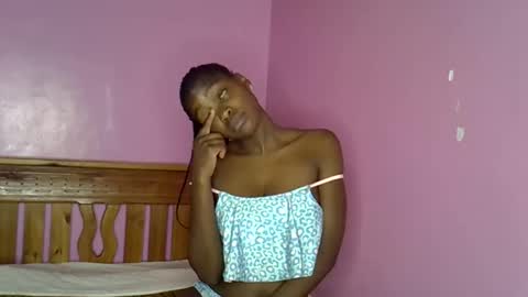 Snapshot of c_trish chatting on October 16, 10:22 pm C--trish online show from October 16, 10:22 pm