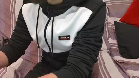 cachondo__23 online show from February 3, 7:19 pm