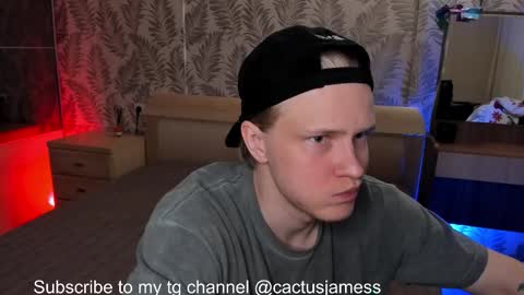 Snapshot of cactusjames_69 chatting on October 11, 8:29 pm James online show from October 11, 8:29 pm