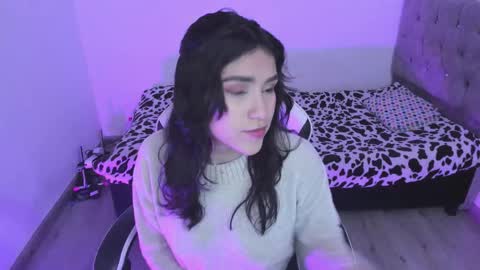 Snapshot of caelisse_cb chatting on November 23, 1:22 pm caelisse_cb online show from November 23, 1:22 pm