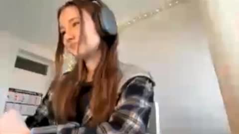 Alice online show from March 19, 3:38 pm