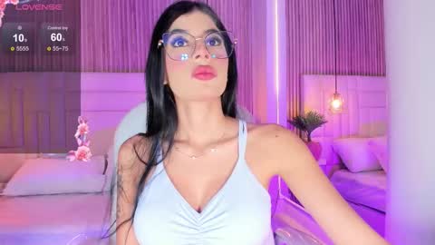 Caitlyn  online show from January 19, 11:36 am