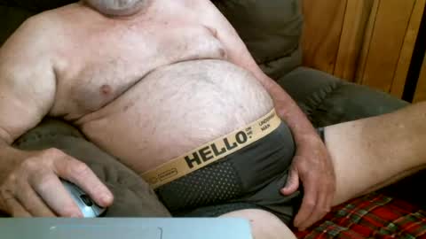 Snapshot of cajungrey75 chatting on July 18, 12:09 pm cajungrey online show from July 18, 12:09 pm