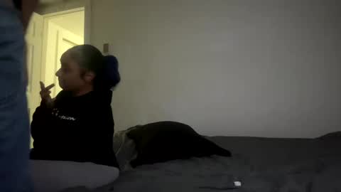 Snapshot of cakezoverfakez chatting on November 17, 5:13 am longjohns online show from November 17, 5:13 am