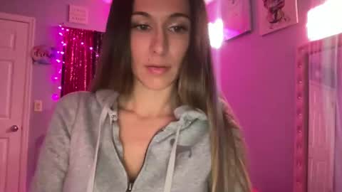 calibarbie24 online show from November 27, 6:48 am