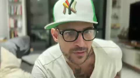 CaliforniaBrazilian online show from June 7, 4:49 am