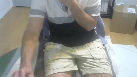 Snapshot of califun4u chatting on January 9, 2:01 am califun4u online show from January 9, 2:01 am