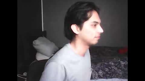 Snapshot of caligula_99 chatting on April 14, 7:09 pm Calgula online show from April 14, 7:09 pm
