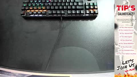 Snapshot of calihotcaliente27 chatting on September 10, 12:16 pm calihotcaliente27 online show from September 10, 12:16 pm