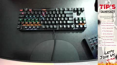 Snapshot of calihotcaliente27 chatting on September 15, 10:37 am calihotcaliente27 online show from September 15, 10:37 am