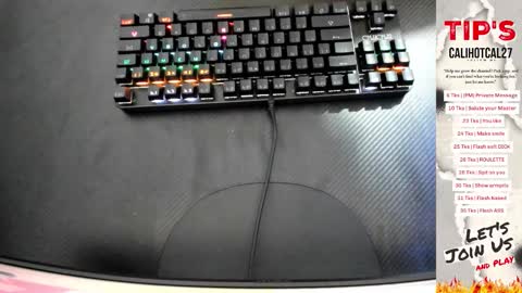 Snapshot of calihotcaliente27 chatting on October 7, 12:13 pm calihotcaliente27 online show from October 7, 12:13 pm