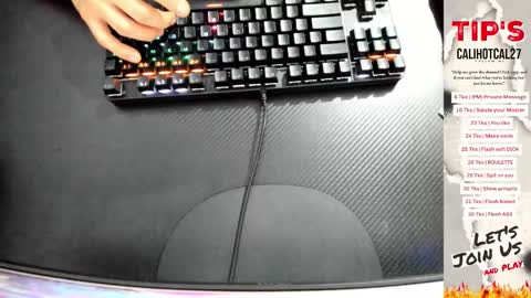 Snapshot of calihotcaliente27 chatting on October 16, 11:22 am calihotcaliente27 online show from October 16, 11:22 am