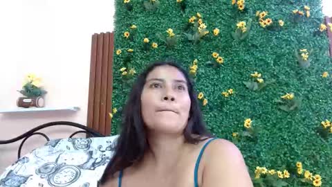 calimasalas2 online show from March 10, 1:10 am