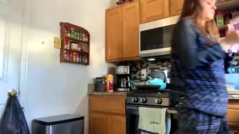 calishop1 online show from December 15, 5:10 pm