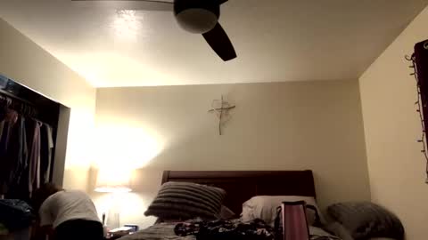 calishop1 online show from January 6, 2:37 am