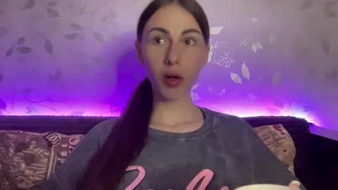 Anna online show from January 7, 6:45 pm