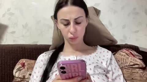 Anna online show from December 3, 10:57 am