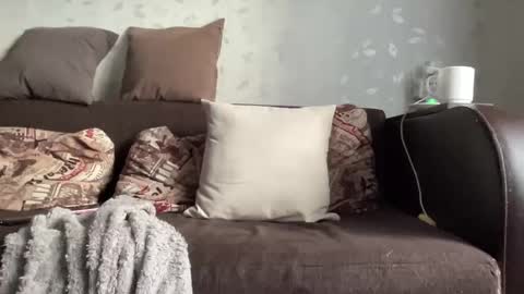 Anna online show from January 14, 1:06 pm