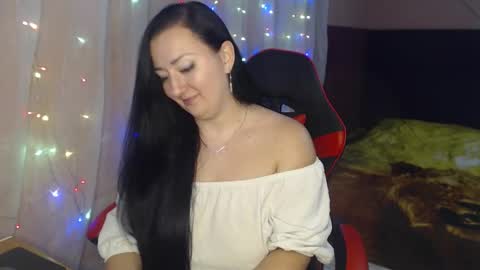 Shaya online show from February 12, 3:51 pm