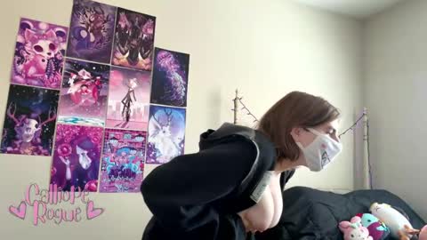 Snapshot of callioperogue chatting on October 7, 8:17 pm Calliope Rogue online show from October 7, 8:17 pm