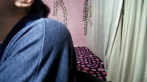 Snapshot of callme_lolas chatting on December 15, 2:38 am paula online show from December 15, 2:38 am
