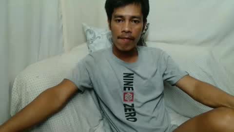 Snapshot of callme_pogs chatting on December 16, 6:29 am callme_pogs online show from December 16, 6:29 am