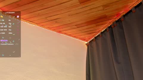 Snapshot of callme_val chatting on January 9, 11:02 pm Val online show from January 9, 11:02 pm