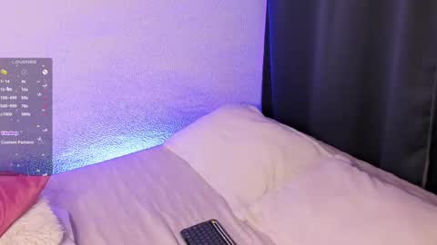 Snapshot of callme_val chatting on February 23, 2:29 am Val online show from February 23, 2:29 am