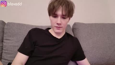 Snapshot of callmenineoneseven chatting on February 20, 8:53 pm Nick online show from February 20, 8:53 pm