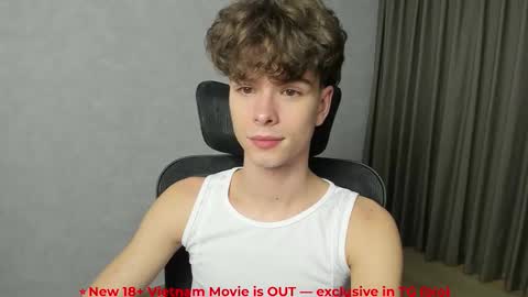 Hey I am Calvin  online show from February 14, 5:10 pm