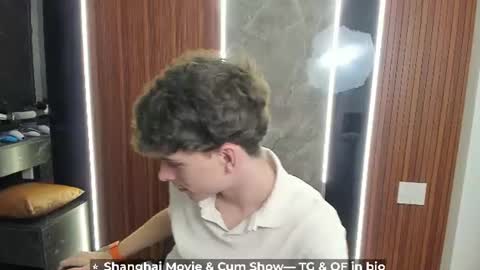 Hey I am Calvin  online show from July 8, 3:05 pm