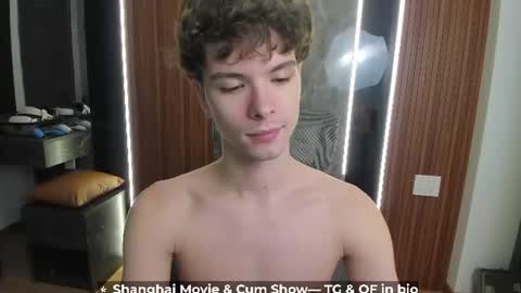 Hey I am Calvin  online show from July 14, 3:18 pm
