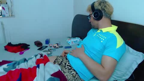 Calvinjohnlad online show from February 16, 8:22 pm