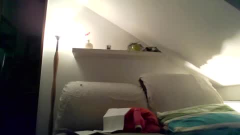 Snapshot of cam_bitch_boy chatting on December 10, 5:39 am cam_bitch_boy online show from December 10, 5:39 am