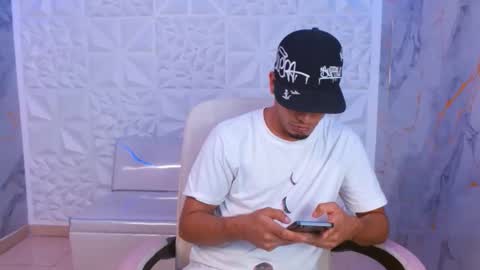 cam_xman online show from April 23, 5:15 pm