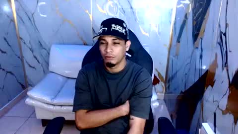 cam_xman online show from June 16, 1:58 pm