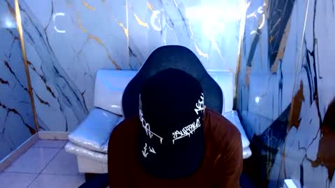 cam_xman online show from June 17, 1:01 pm