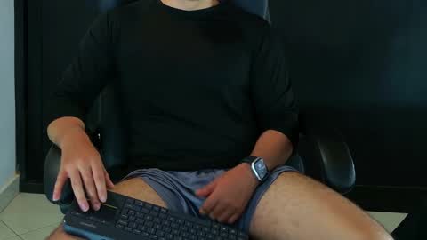 camara110 online show from February 6, 8:45 pm