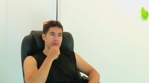 camara110 online show from November 1, 12:34 am