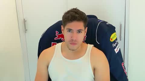 camara110 online show from November 29, 8:01 pm