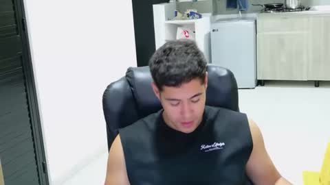 camara110 online show from February 25, 1:04 am