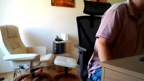 Snapshot of camcologne chatting on May 26, 8:32 am camcologne online show from May 26, 8:32 am