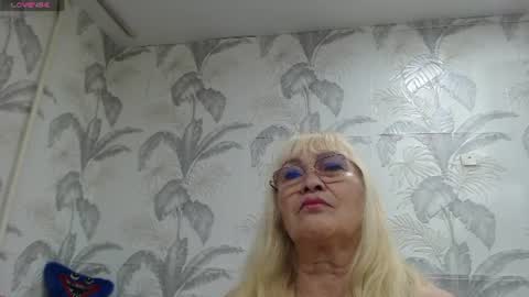 Snapshot of camdiva1 chatting on July 1, 7:57 pm CamDiva1 online show from July 1, 7:57 pm