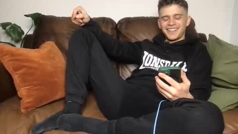 CamDoAttitude online show from March 3, 10:59 pm