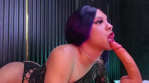 Snapshot of cameron_blake_ chatting on February 14, 6:02 am CAMERON online show from February 14, 6:02 am