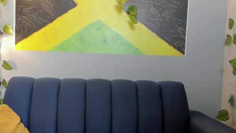 Snapshot of cameron_lux4 chatting on October 22, 3:29 am CAMERON online show from October 22, 3:29 am