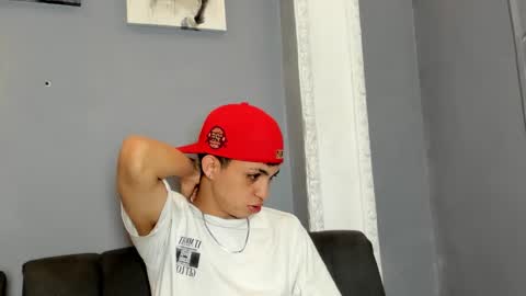 Snapshot of cameron_lux4 chatting on November 5, 12:27 pm CAMERON online show from November 5, 12:27 pm