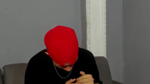 Snapshot of cameron_lux4 chatting on November 18, 12:42 pm CAMERON online show from November 18, 12:42 pm