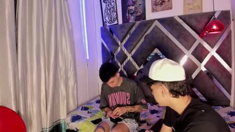 Snapshot of cameron_lux4 chatting on December 14, 12:21 pm CAMERON online show from December 14, 12:21 pm